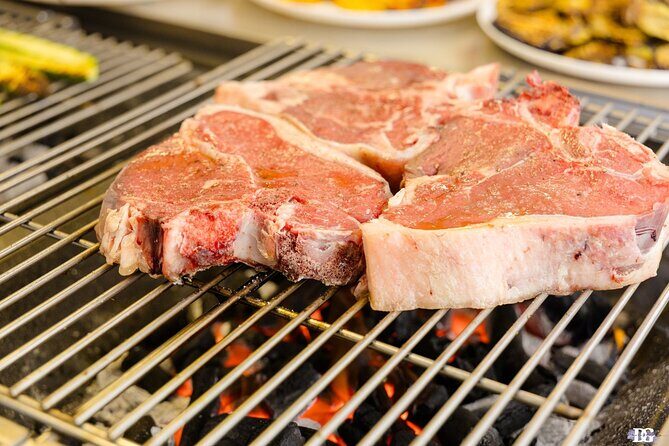 Master the Art of Florentine Steak: A Unique Cooking Experience! - Dessert isn’t an afterthought: cantucci and vinsanto