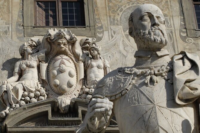 Medici Tour in Florence - The Medici chapel stop: where the story adds a softer, spiritual tone