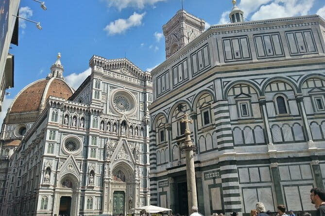 Medici's Mile Walking Tour plus Pitti Palace or Boboli Gardens Ticket - Vasari Corridor: Secret Route Talk, But Exterior Reality