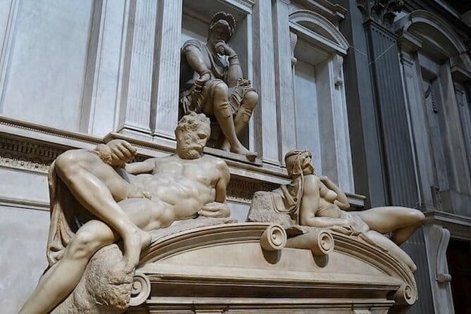 Michelangelo Sculpture Tour in Florence with Skip the Line Ticket - The walking start in Santa Croce: Florence’s artist-crowd energy