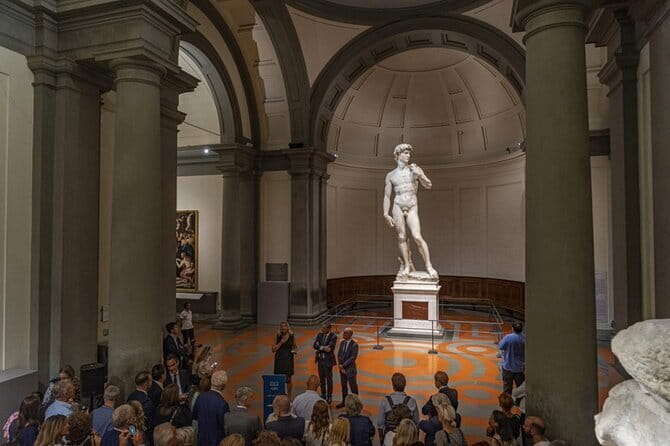 Michelangelo's David Accademia Gallery Small Group Tour - The skip-the-line question: manage expectations on certain days