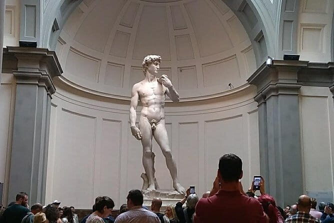 Michelangelo's David tour and entry tickets - Small group tour - Meeting point at Via Cavour: start here and avoid stress