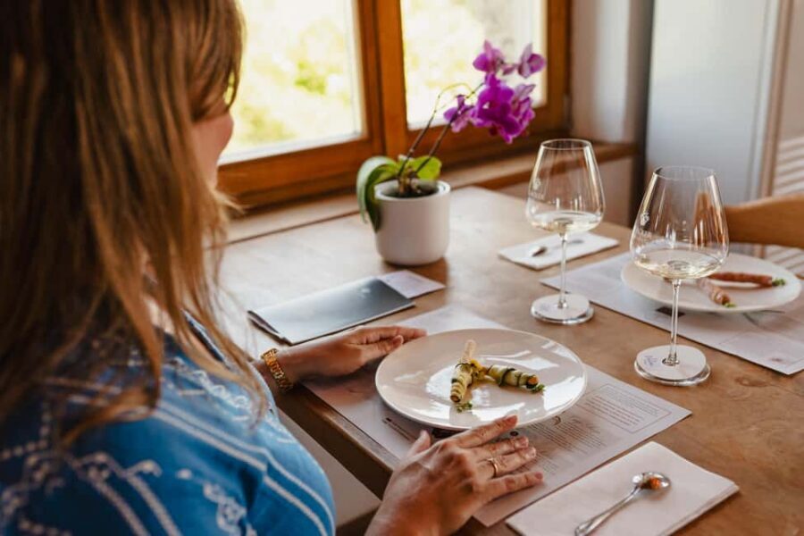 Montalcino: Gourmet Wine & Food Tasting - The 1.5-hour flow: how the flights and bites work