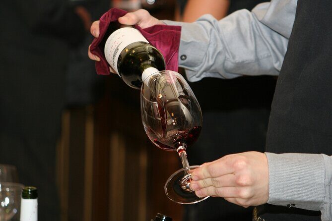 Montefalco: Historic cellar and vineyard tour with wine tasting - The 1.5-Hour Flow: From Winery Walk to Seven Wine Tastes