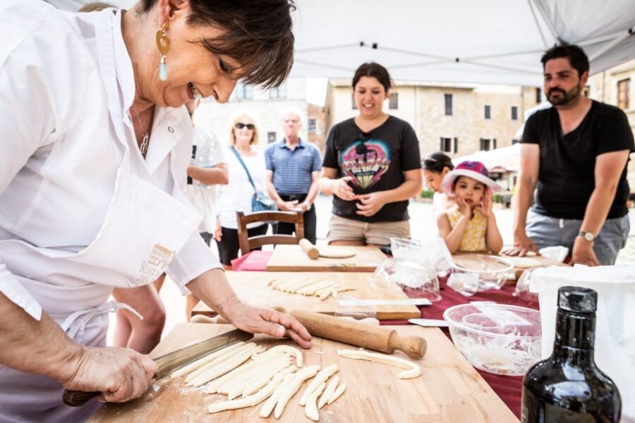 Montepulciano: Italian Cooking Class at a Tuscan Farm - Key things that make this class work