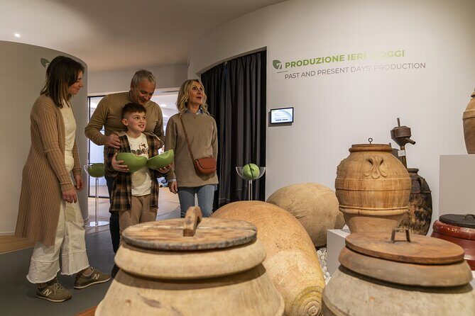 Oil museum and oil mill in Tuscany: tour and tasting - Timing tips: how to make the most of the tasting