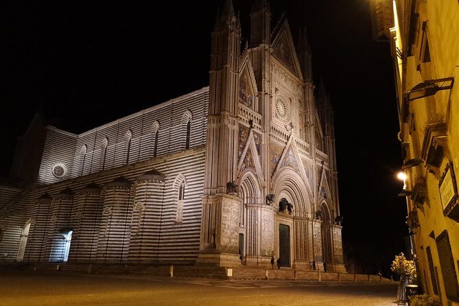 Orvieto by Evening: Small Group e-Bike tour with Dinner - Duomo di Orvieto at the center of it all