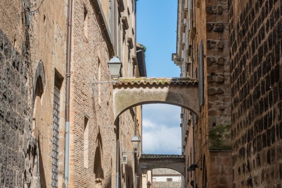 Orvieto: Private tour of the city and cathedral of Orvieto - Umbrian meal time: plan your day around the walk