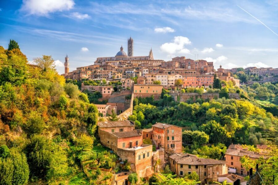 Orvieto: Private Walking Tour with the Cathedral of Orvieto - Orvieto Cathedral is the reason this walk works
