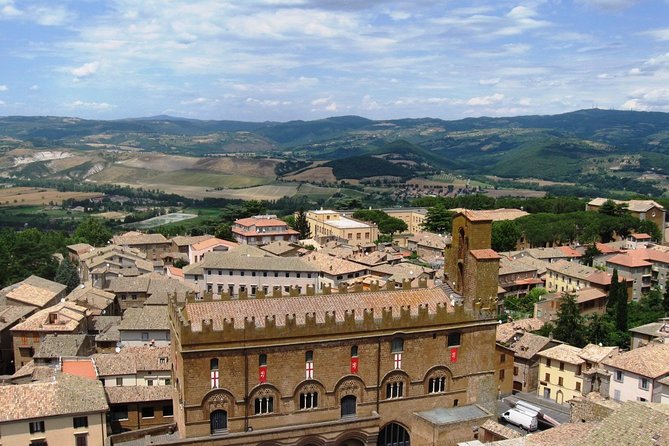 Orvieto, the Cathedral with golden mosaics and the medieval city – Private Tour - How private guiding makes Orvieto feel personal