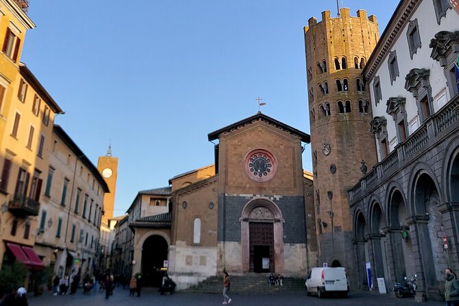 Orvieto, the Cathedral with golden mosaics and the medieval city – Private Tour - Getting there and timing: the 2-hour plan that works
