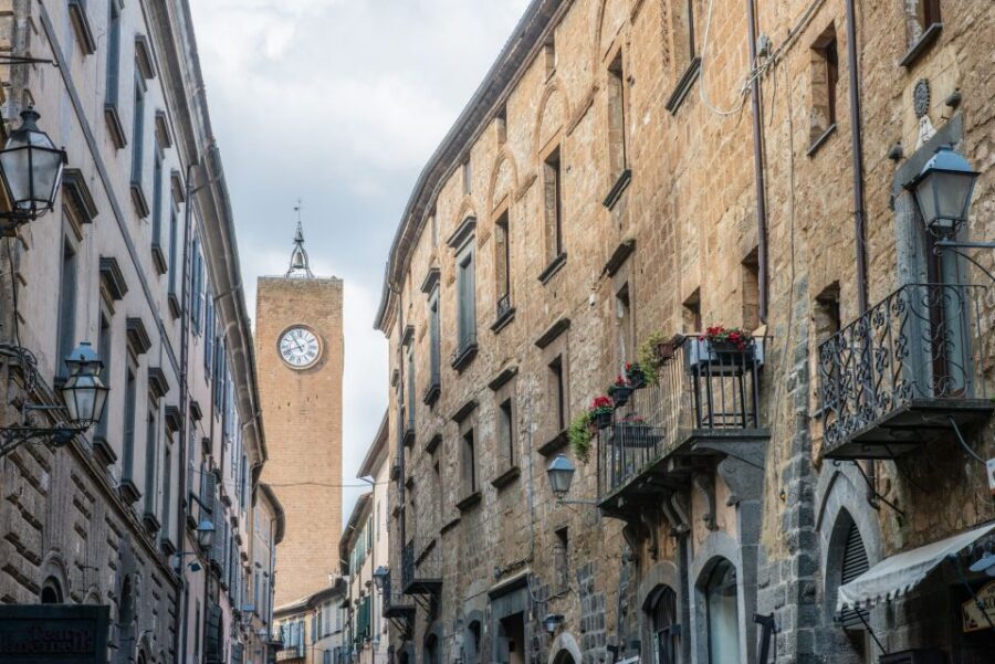 Orvieto Walking Tour including Duomo tickets - Who This Tour Suits Best (and Who Might Want to DIY)