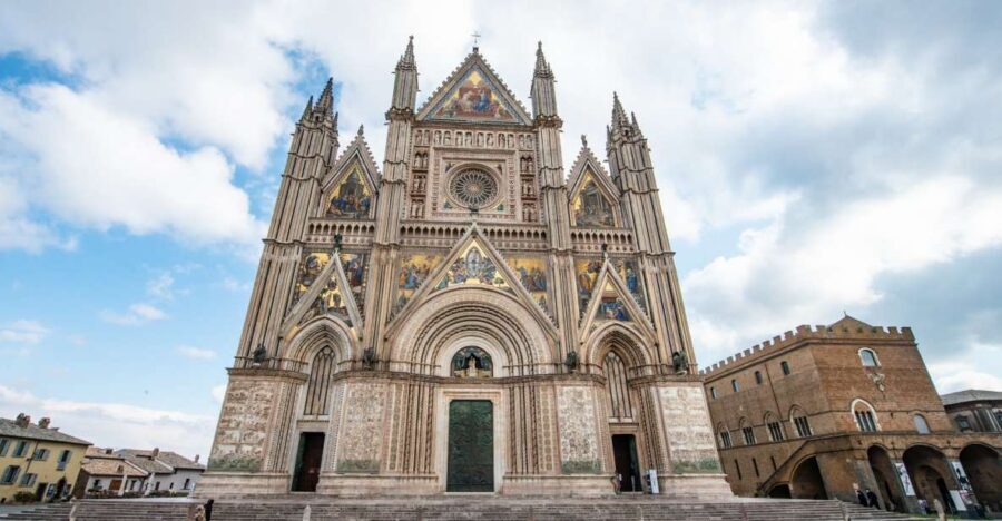 Orvieto Walking Tour including Duomo tickets - Inside the Duomo: San Brizio Frescoes and the Last Judgment