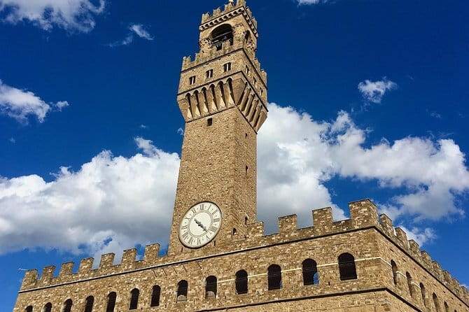 Palazzo Vecchio guided experience with entrance ticket - Salone dei Cinquecento: the big attraction, with a real-world access caveat