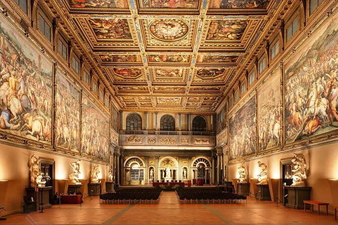 Palazzo Vecchio Private Tour + Arnolfo's Tower Ticket - Where to meet and how the tour flows
