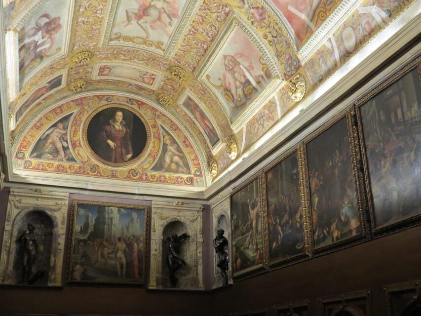 Palazzo Vecchio Secret Passages Tour & Lunch or "Gelato" - Palazzo Vecchio’s secret passages: why this tour feels special