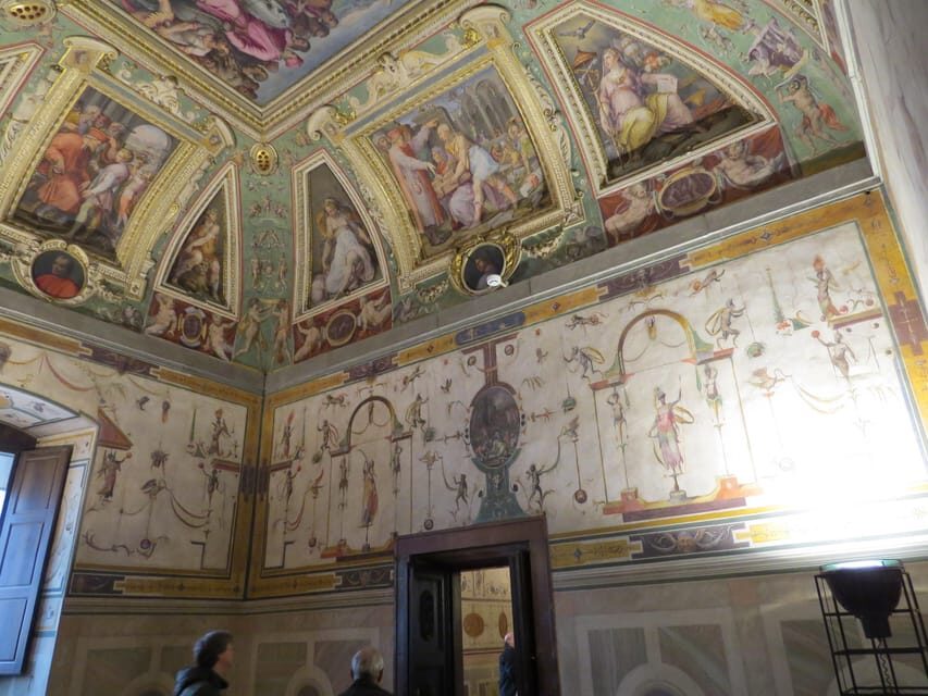 Palazzo Vecchio Secret Passages Tour & Lunch or "Gelato" - Salone dei Cinquecento: the coffered ceiling moment you’ll remember later