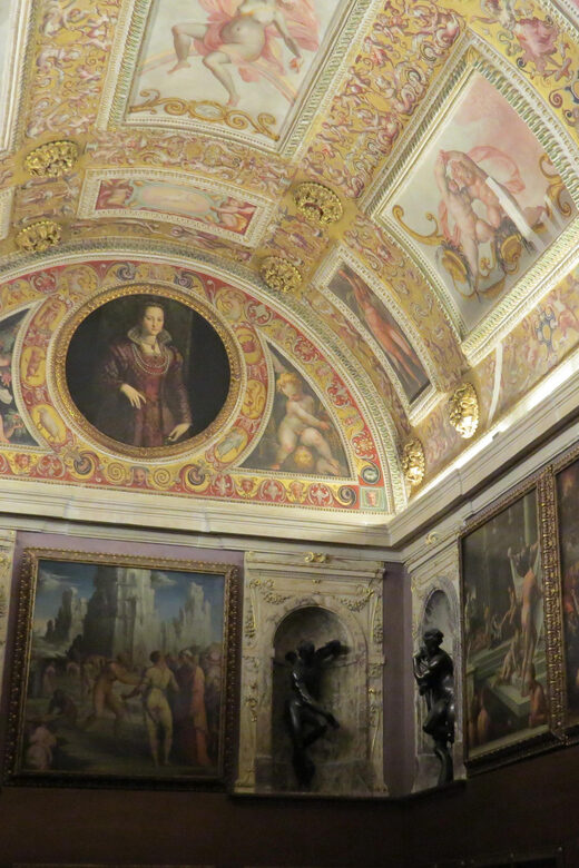 Palazzo Vecchio Secret Passages Tour & Lunch or "Gelato" - Meeting Palazzo Vecchio correctly: the via dei Gondi entrance and ticket office