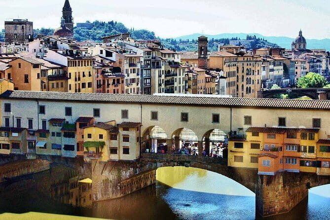 Panoramic Florence by Boat with Wine - The noble-bridge viewpoints: why multiple bridge passes matter