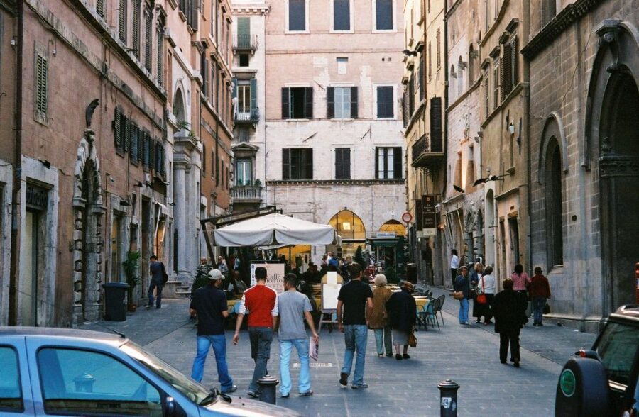 Perugia: 2-Hour Private Walking Tour - Fontana Maggiore: Latin Inscriptions, 1278 Craft, and Medieval Iconography