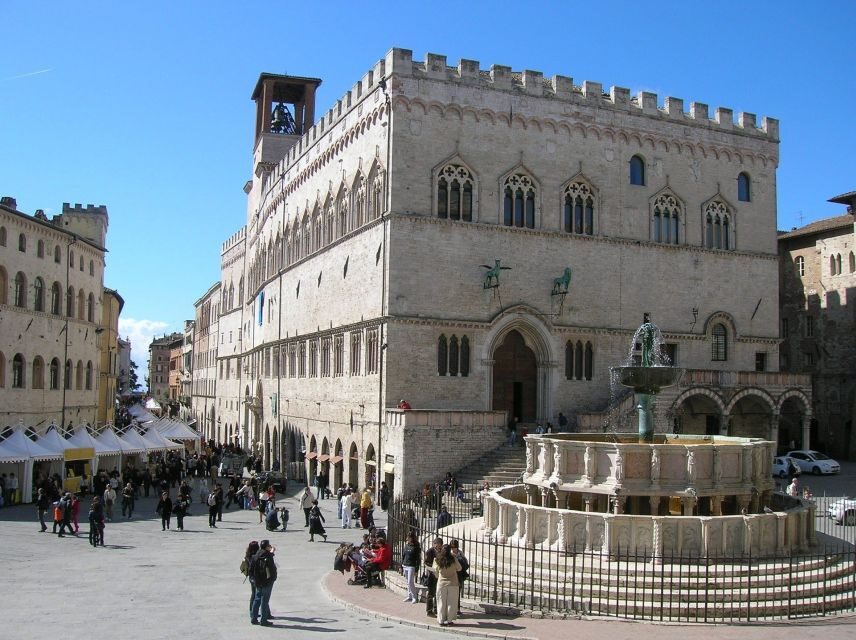 Perugia: 2-Hour Private Walking Tour - Cathedral of San Lorenzo and Piazza IV Novembre: The Look-Down-Listen Moment