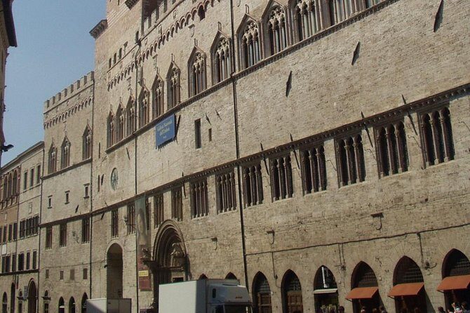 Perugia and Assisi Full Day Tour from Perugia - Getting your bearings in Perugia’s old center