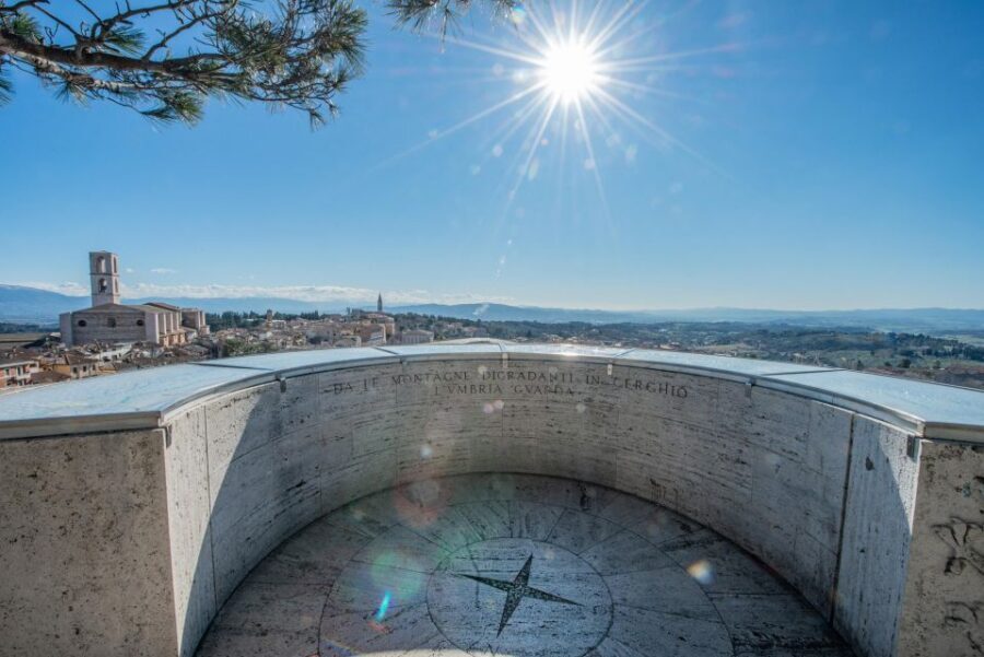 Perugia: Private City Tour with Rocca Paolina and Cathedral - Piazza Italia to Palazzo dei Priori: where civic power shows