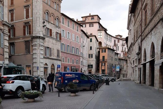 Perugia Private Walking Tour with licensed guide - Who should book this tour (and who might want something else)