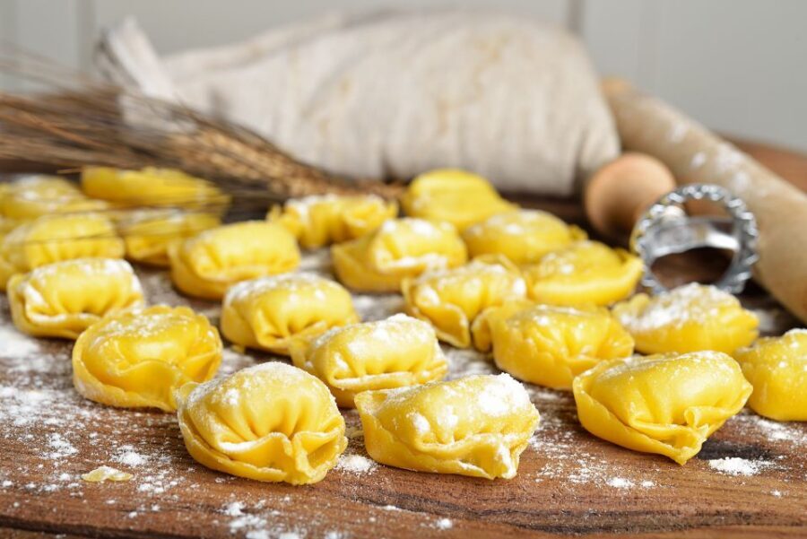 Perugia: Ravioli, Pasta and Tiramisu Class at a Local's Home - Lunch or Dinner at Your Host Table With Local Wine