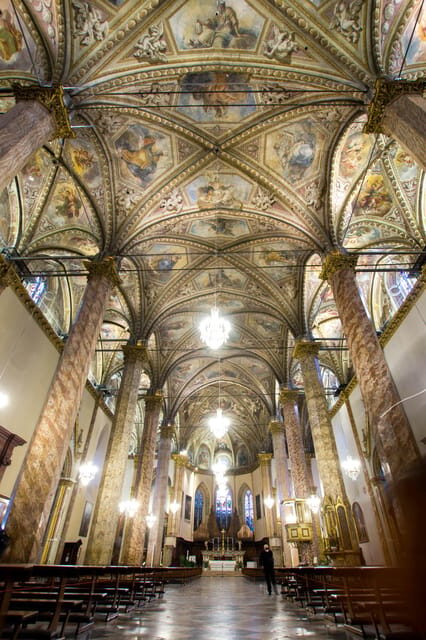 Perugia: San Lorenzo Cathedral Audioguide Tour - Your audioguide setup: map, earphones, and a tight time window