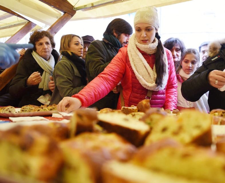 Perugia: Traditional Umbrian Food Guided Walking Tour - Stop 1: Local Bar Tastings, Wine, Cheese, and Umbrian Bread