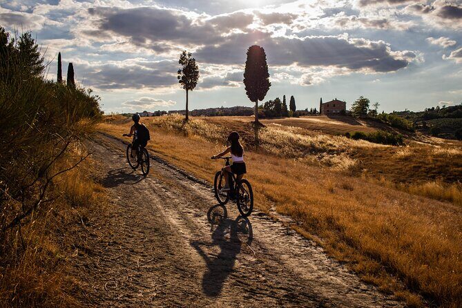 Pienza - Ebike tour for a full immersion in Val d'Orcia. - Stop 2: Val d’Orcia scenery and the fields of The Gladiator