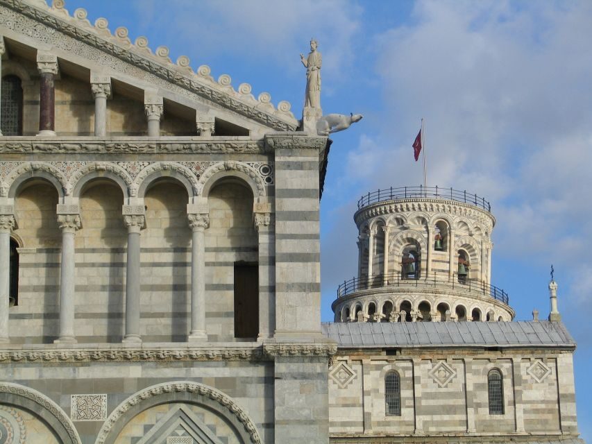 Pisa: 2.5 Hour Guided Tour w/ Leaning Tower & Cathedral - Climbing the Leaning Tower with Skip-the-Line Access