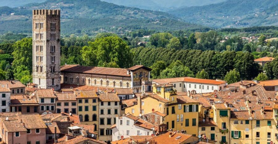 Pisa and Lucca: Private Full-Day Tour by Deluxe Van - Key things to know before you go