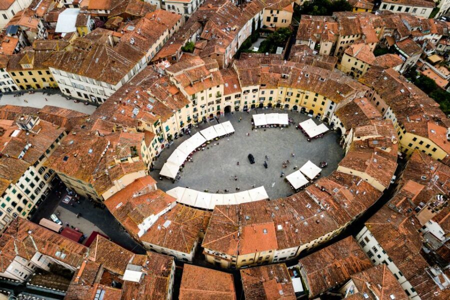 Pisa and Lucca: Private Full-Day Tour by Deluxe Van - Amphitheater Square and Puccini’s birthplace option