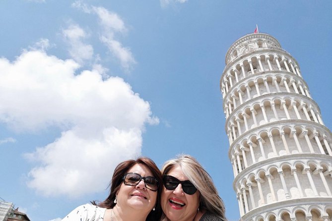 Pisa: Cathedral guided tour with Leaning tower & local Food tour - Piazza del Duomo: how to get your bearings fast