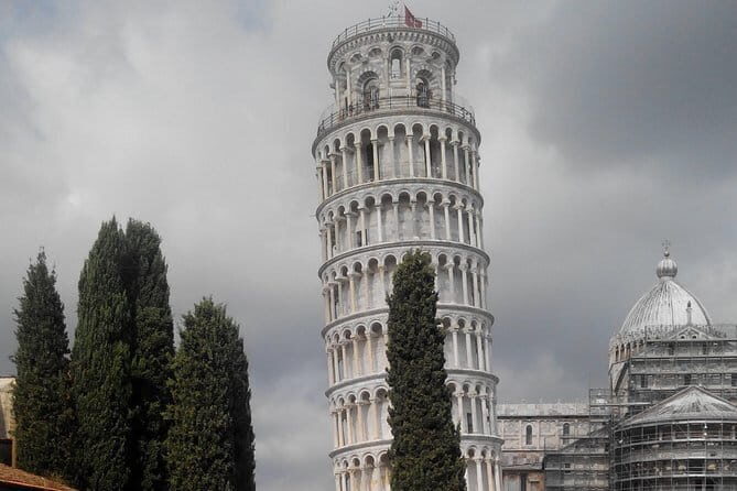 Pisa/Florence from Livorno - Pisa stop: the Leaning Tower square vs. a reserved climb