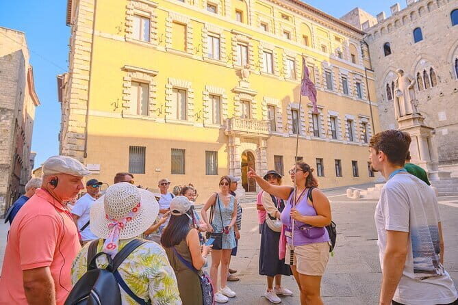 Pisa, Siena and San Gimignano Day Trip with Lunch & Wine Pairing - Siena’s Piazza del Campo and Torre del Mangia Stops