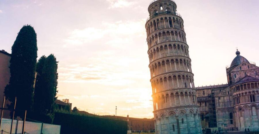 Pisa: Sightseeing Walking Tour - Piazza dei Miracoli: Cathedral, Baptistery, cemetery, and the Leaning Tower in one sweep