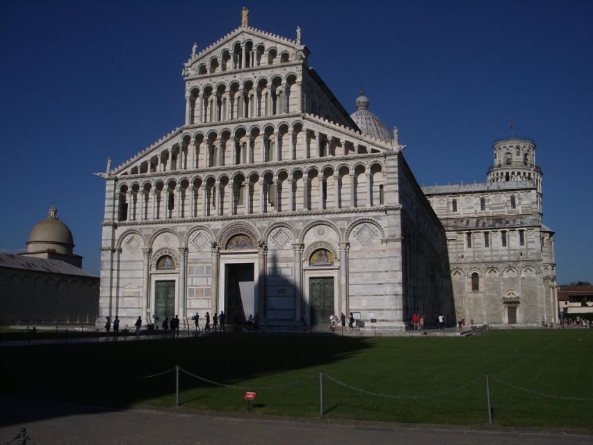 Pisa: Sightseeing Walking Tour - Botanical Gardens: medicinal herbs and rare plant collections