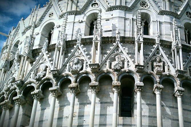 Pisa: VIP 1.5-Hour Small Group Tour & Skip-the-Line Access - Dress Code, Cloakroom, and the Stuff That Can Trip You Up