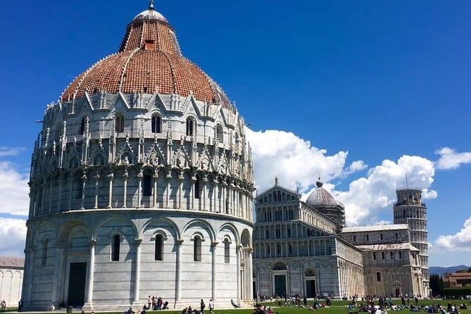 Pisa, Volterra and San Gimignano Private Tour from Florence - Stop 1: Pisa’s Miracle Square and Leaning Tower Photo Hour