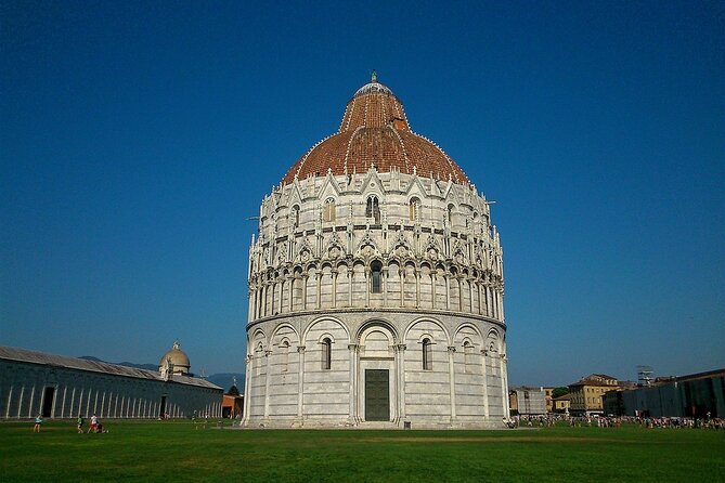 Pisa Walking Tour: Leaning Tower & Miracle Square - Why Piazza dei Miracoli is a must-walk in Pisa
