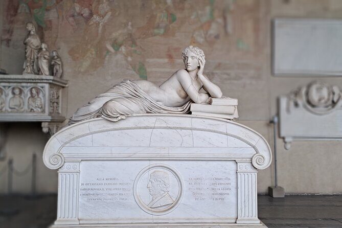 Pisa's Leaning Tower Climbing, Cathedral, Cemetery and Baptistery guided visit - Piazza del Duomo: the Field of Miracles in one guided sweep