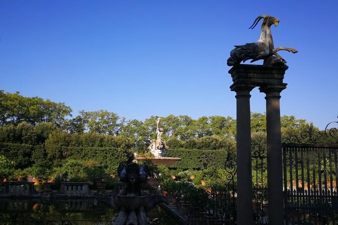 Pitti Palace, Boboli Garden & Palatina Gallery Guided Tour - Palazzo Pitti: starting right at the heart of the Medici story