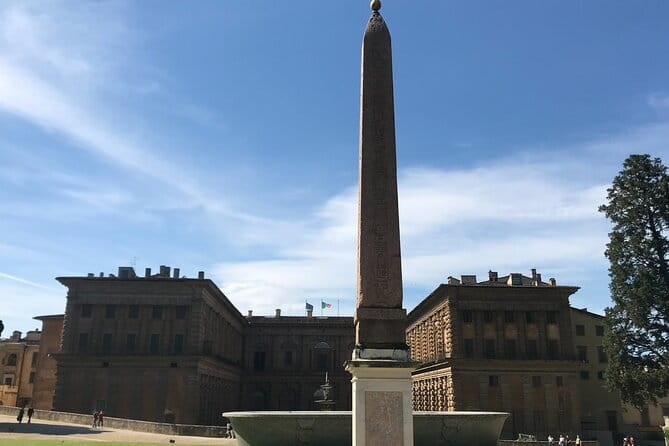 Pitti Palace & Boboli gardens tour with a Local Guide - Palazzo Pitti: more than one museum in one big building