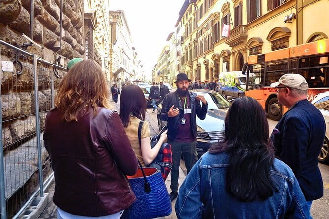 Power and Prestige: The Medici Walking Tour of Florence - Ponte Vecchio to Oltrarno: the route changes, the story turns