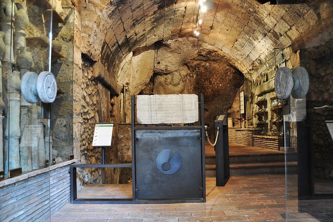 Pozzo della Cava Admission Ticket - Practical logistics in Orvieto: languages, group size, and getting there