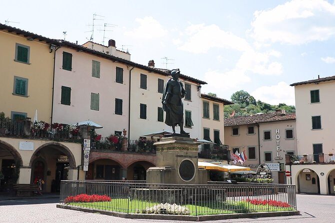 Private Chianti Classico Tour with wine and food tasting in a Historic Estate - Price and value: does $341.36 per person make sense for you?