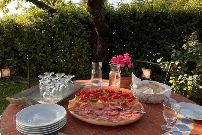 Private Cooking Lesson with a Typical Italian Family - Entering a Pomino family kitchen, not a cooking show